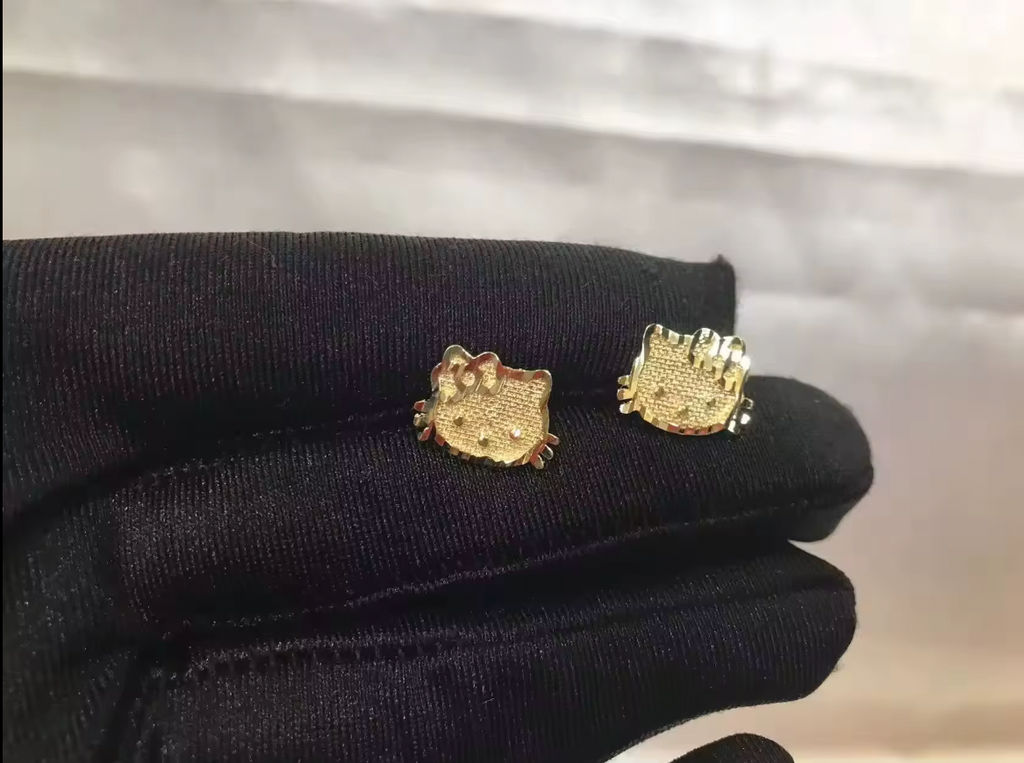 Kitty Face Stud Earrings