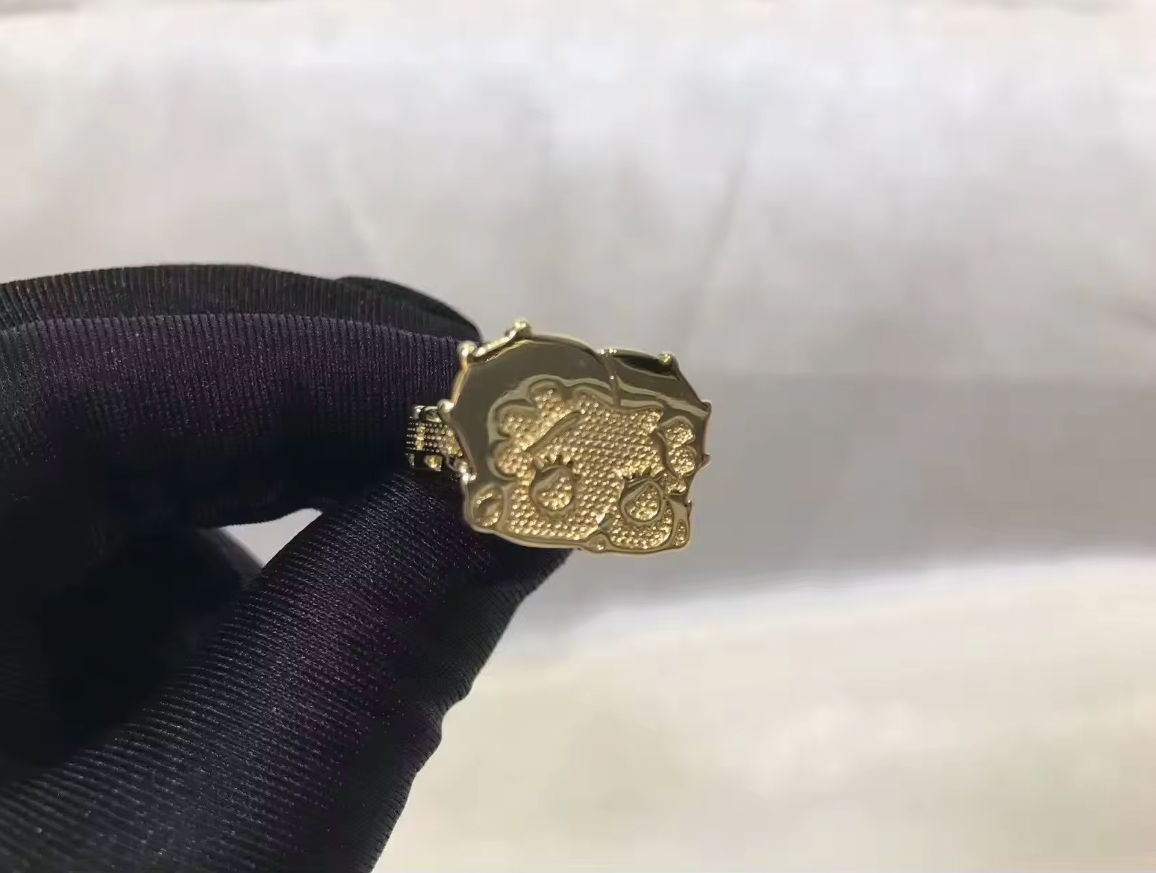 Retro Girl Face Ring